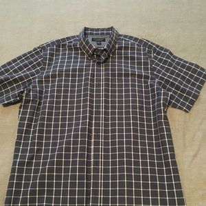 Men’s short sleeve button down shirt